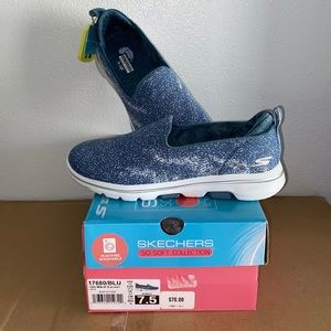 NIB Sketchers Go Walk Slip Ons